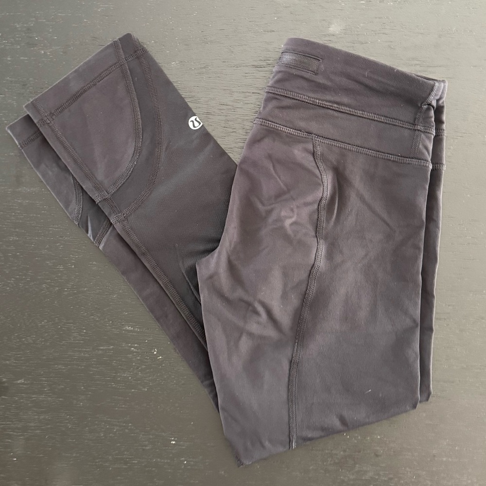 Lulu Lemon Women's Black Leggings